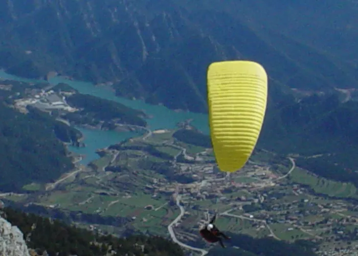 Avet La Coma I La Pedra