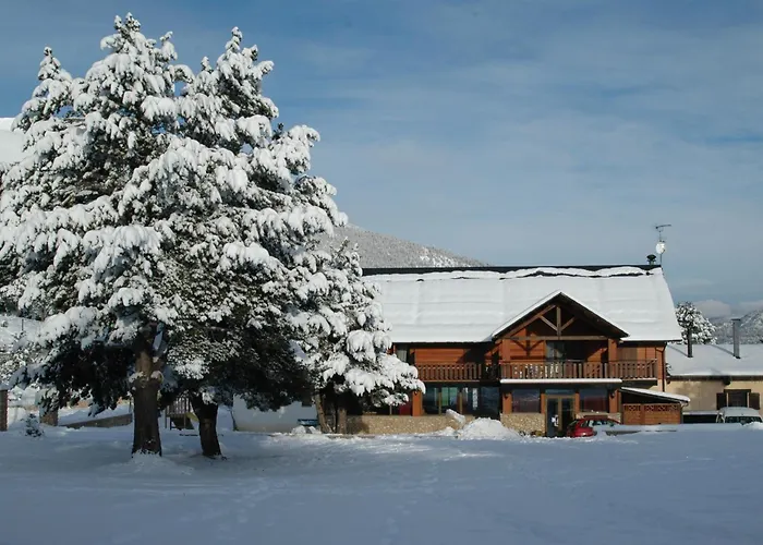 Hotel Avet *