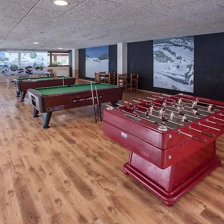 Avet Hotel *